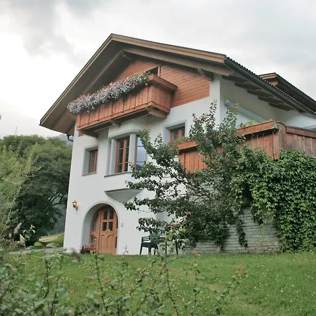 Garni Angerer Hotel Lutago